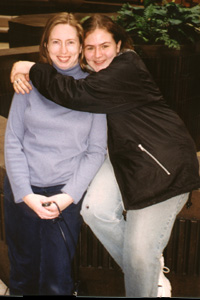 Janice & Jamie 2.jpg (32057 bytes)