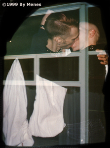 Joey's Goodbye Kiss.jpg (63815 bytes)